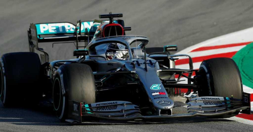Lewis Hamilton Tercepat Hari Pertama Uji Coba Barcelona