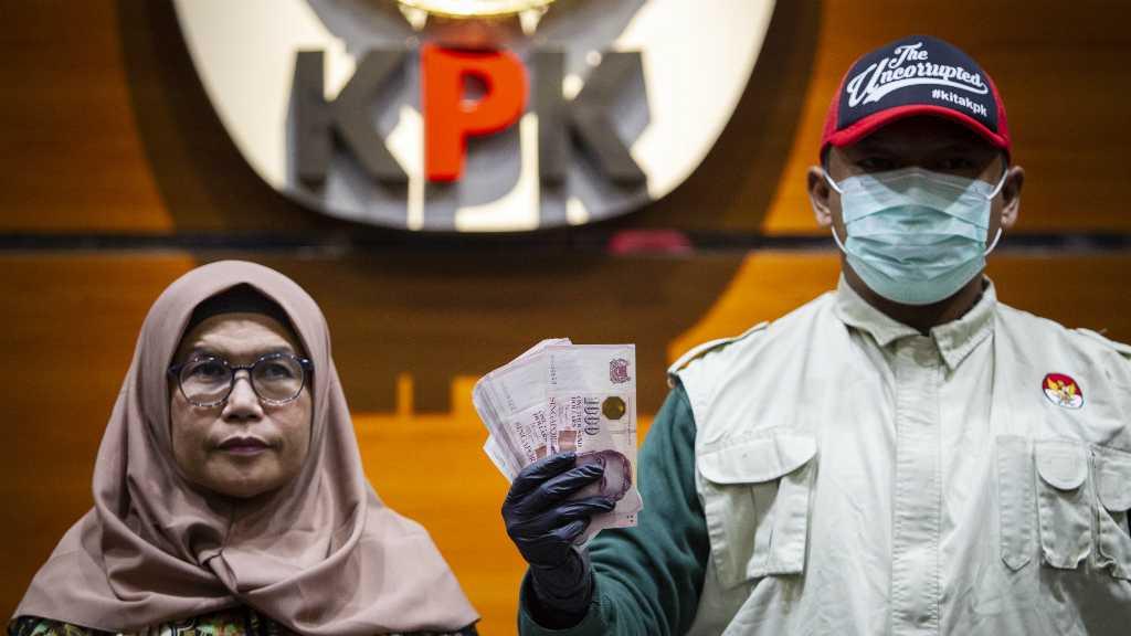KPK Takut Tangkap DPO Eks Sekretaris MA Nurhadi?