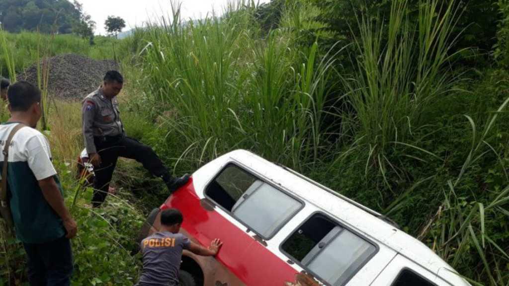 Syukurin! Niat Perkosa Mahasiswi Unpad Gagal, Sopir Angkot Nyungsep ke Kali