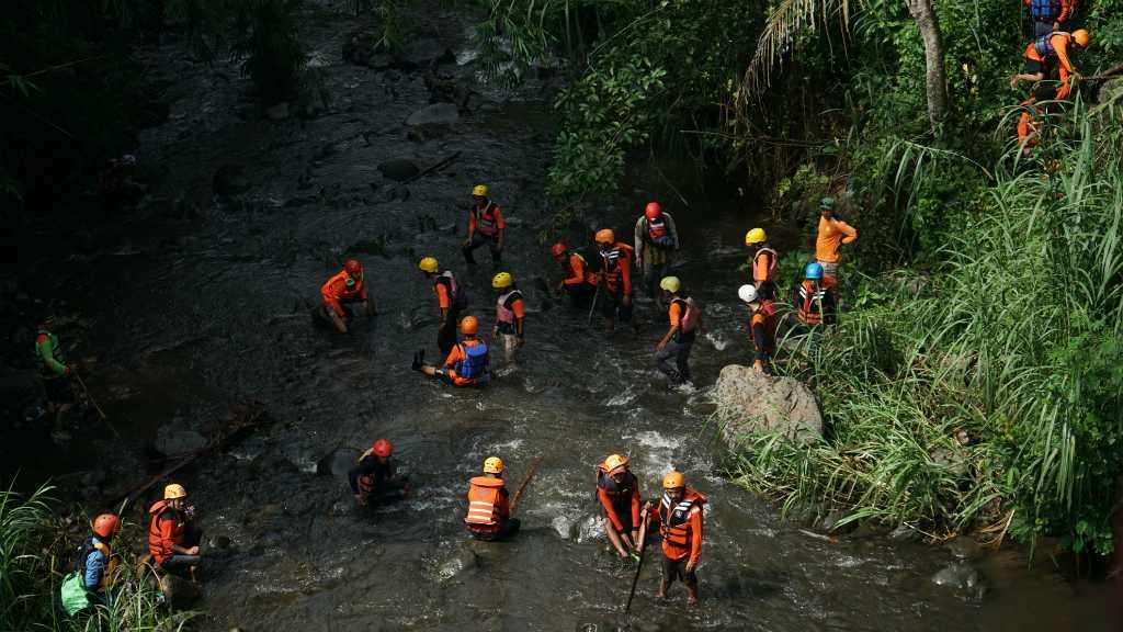 Polisi Periksa 6 Orang Terkait Tewasnya Siswa-siswi di Sungai Sempor