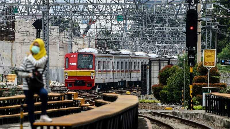 Sempat Terganggu Akibat Rel Tergenang, Perjalanan KRL Berangsur Normal