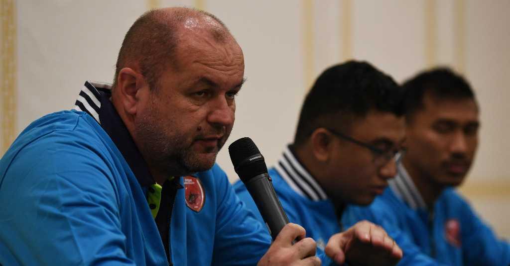 Bojan Hodak Tak Masalah PSM Main Tanpa Bek Asing