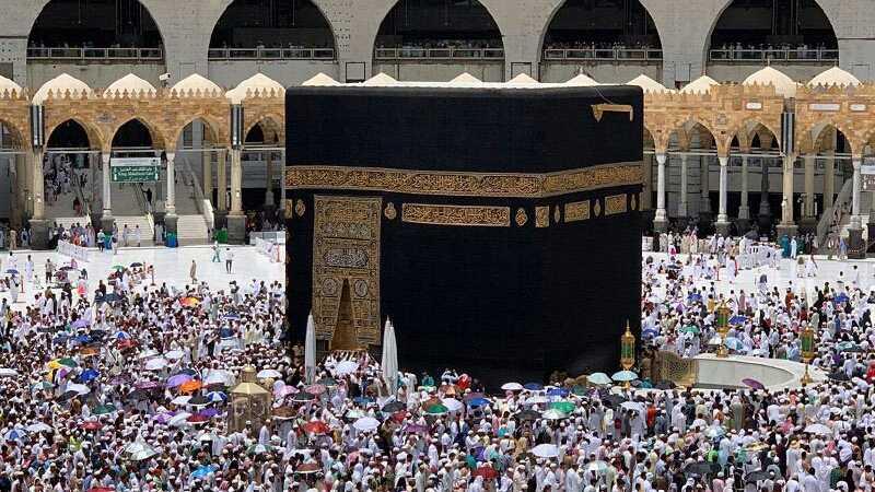Arab Saudi Berhentikan Sementara Pelayanan Umrah Gara-gara Korona