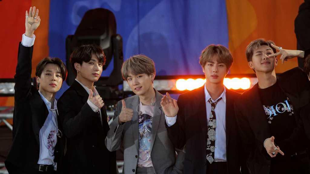 BTS Batalkan Konsernya di Seoul Akibat Melonjaknya Virus Korona