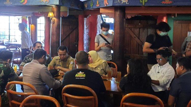 Lokasi Penularan Korona dari WN Jepang ke WNI Didatangi Camat dan Lurah