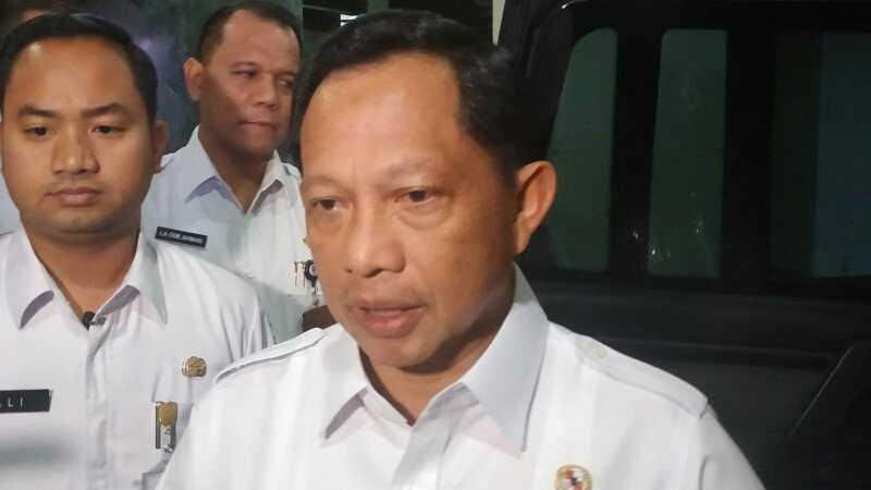Antisipasi Korona, Mendagri Sarankan Masyarakat Berjemur di Bawah Matahari