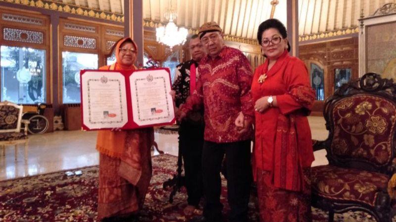 Wali Kota Risma Dapat Gelar Bangsawan dari Keraton Solo