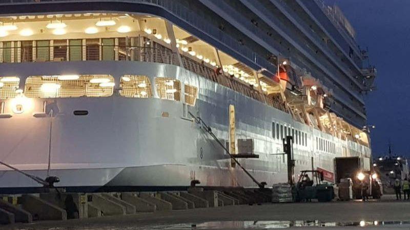 Usai Isi Logistik, Kapal Pesiar Viking Sun Langsung Berlayar Kembali