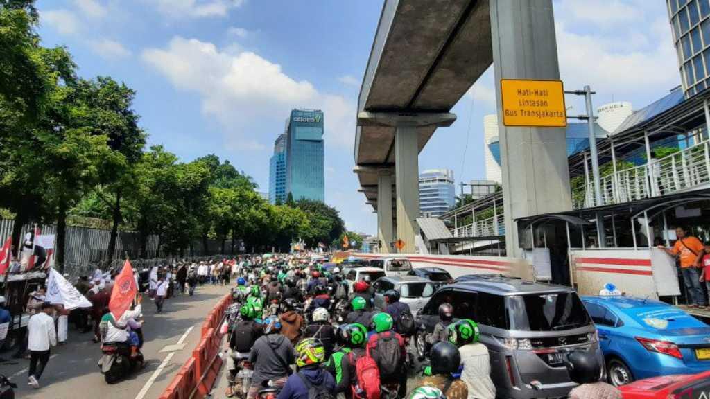 Ada Aksi FPI di Depan Kedubes India, Jalan Rasuna Said Tersendat