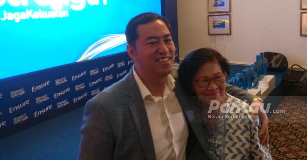 Buah Pisang Jadi Kisah Tak Terlupakan Pandji Pragiwaksono