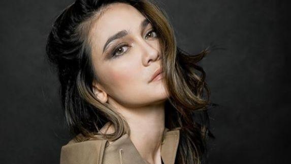 Tak Khawatir Virus Korona, Luna Maya Pergi ke Luar Negeri