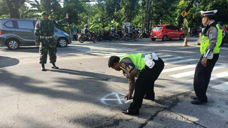 Mobil Kontainer Hantam 5 Motor di Semarang, Bocah 6 Tahun Tewas