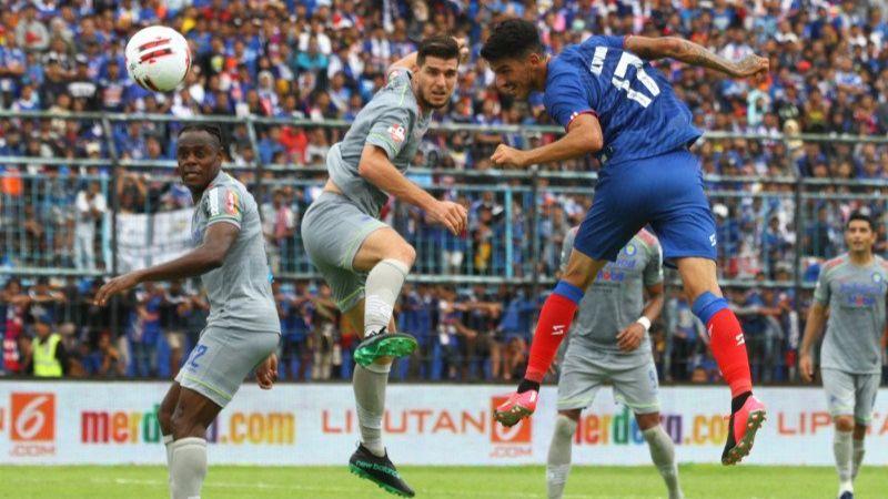 Persib Permalukan Arema di Kanjuruhan