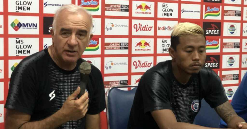 Mario Gomez Enggan Salahkan Pemain Usai Dibungkam Persib