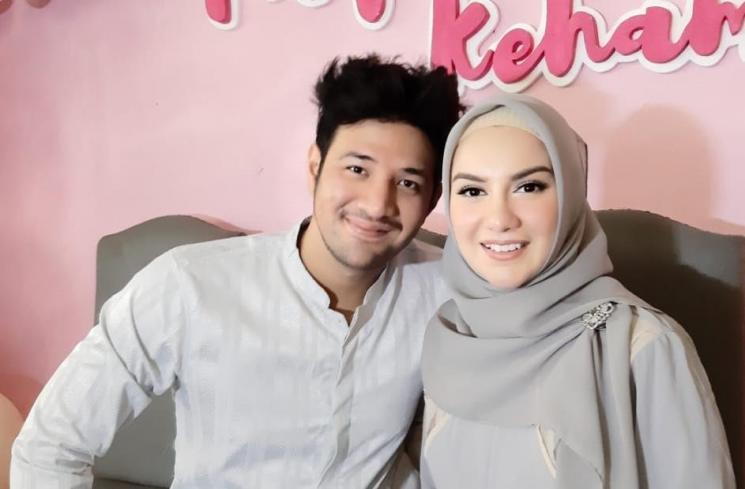 Irish Bella Ngamuk Ammar Zoni Bikin Tato Dilengannya