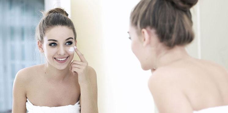 Ternyata Ini Alasan Mengapa Body Lotion Tidak Boleh Digunakan pada Wajah