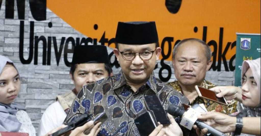 Anies Minta Masyarakat Jakarta Batasi Interaksi di Ruang Publik