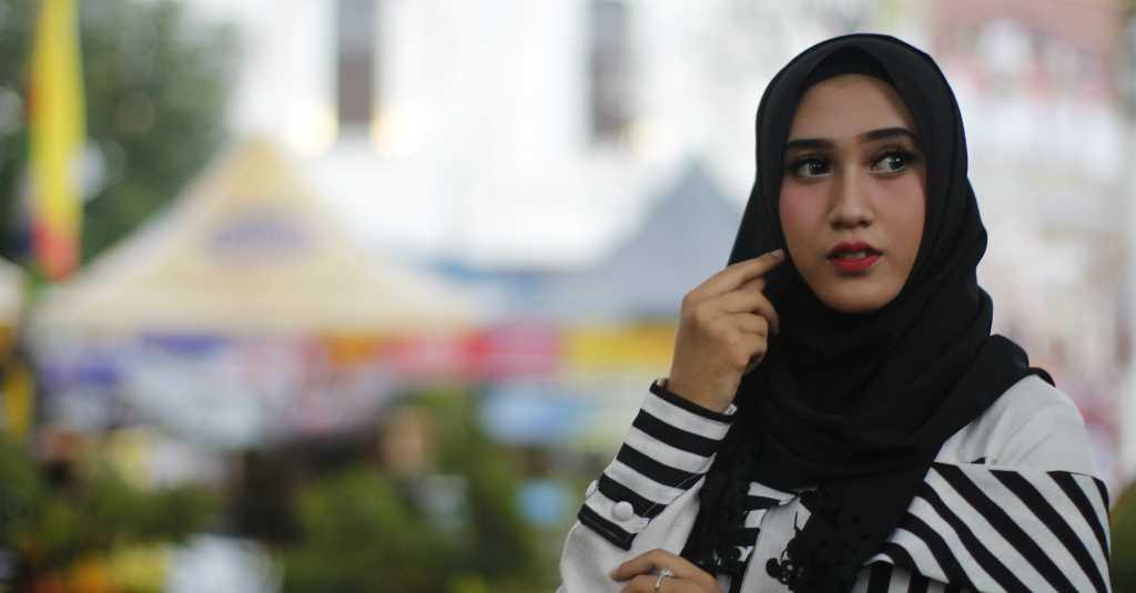 Tips Gaya Berhijab Sesuai Bentuk Muka