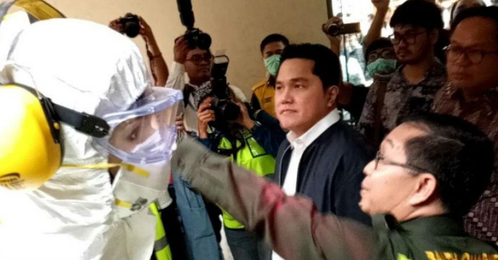 Tinjau Penanganan Virus Korona di Soetta, Erick Thohir Tak Kenakan Masker