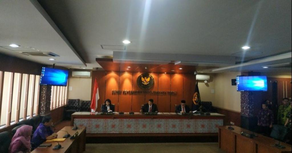Sidang DKPP Bersihkan Rumor Anggota KPU RI Hasyim Asyari Terima Uang Rp5 M