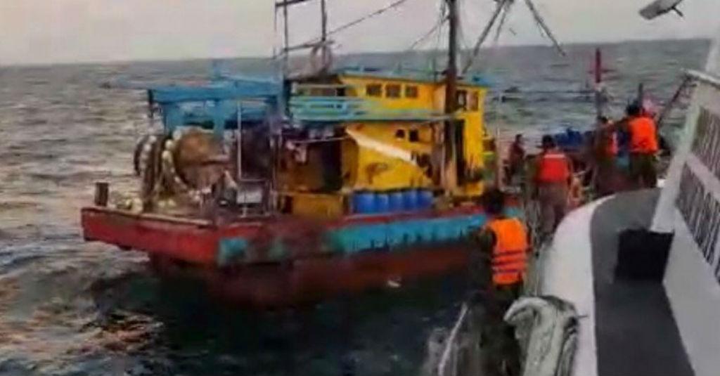 Menteri Edhy Prabowo: Kapal Ikan Malaysia Dilumpuhkan di Selat Malaka