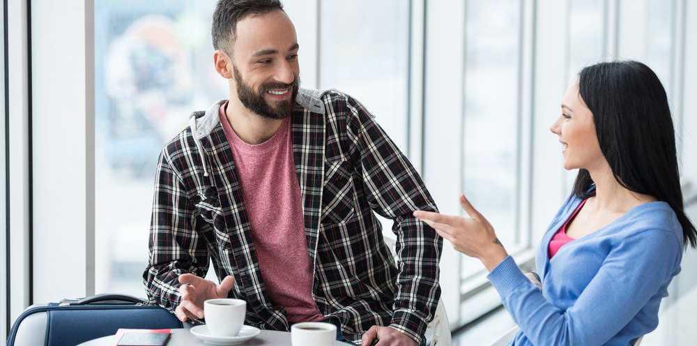 Canggung Berbicara dengan Orang Asing? Simak 8 Tips Berikut