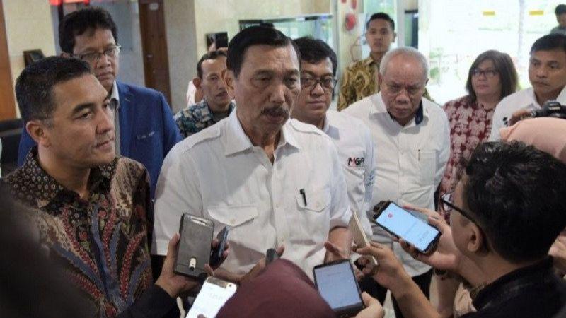 Korona Mewabah, Luhut: Pemerintah Tak Berpikir untuk Lakukan 'Lockdown'