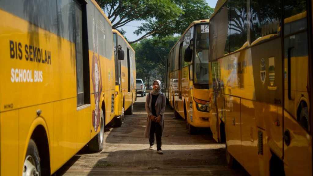 Bus Sekolah Dialihkan untuk Layani Rute Rusunawa Jakarta