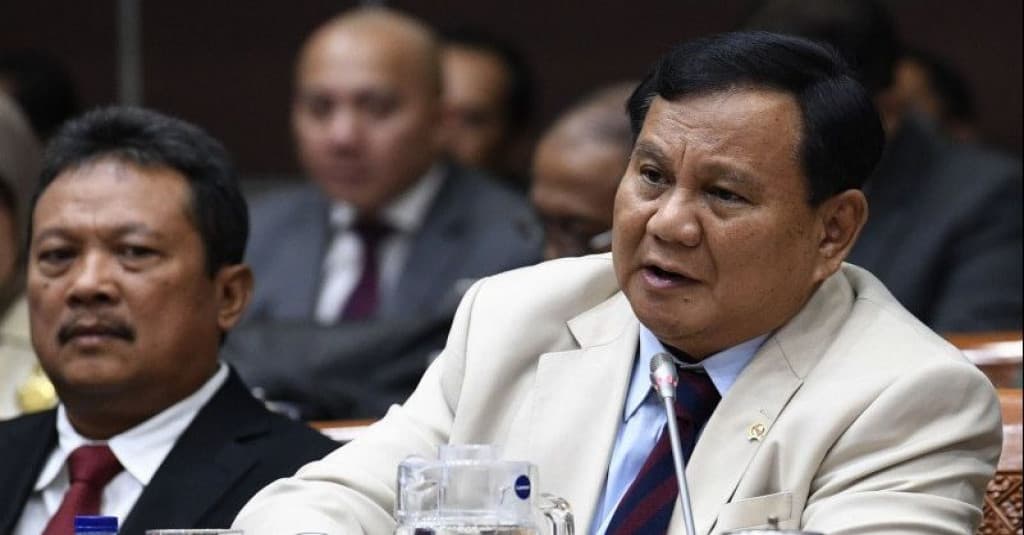 Prabowo Minta Panglima Kerahkan Pesawat TNI Jemput Alkes Korona di Shanghai