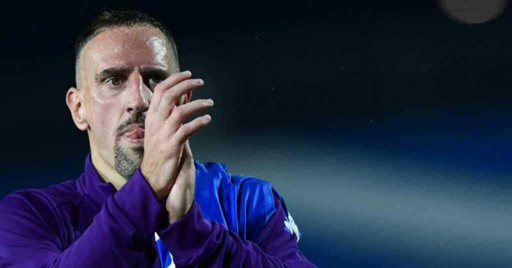 10 Pemain Fiorentina dan Staff Positif Korona