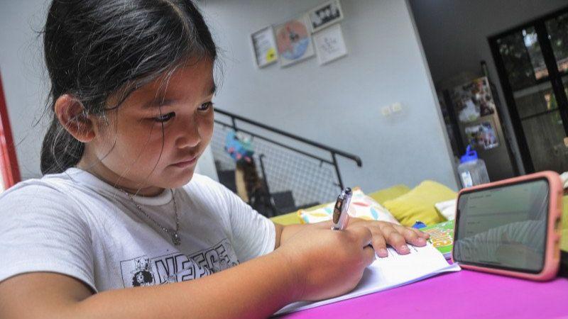 Pakar Pendidikan: Guru Jangan Persulit Proses Belajar Online Siswa