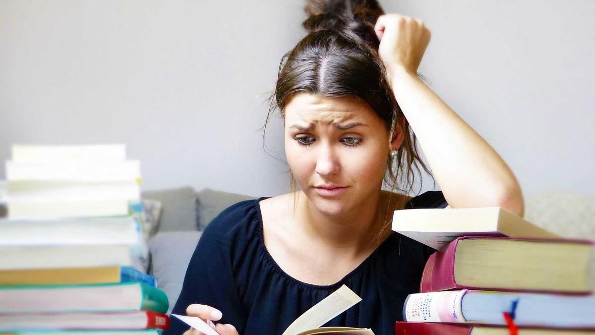 Psikolog Beri Saran Agar Tidak Stres saat Beraktivitas di Rumah