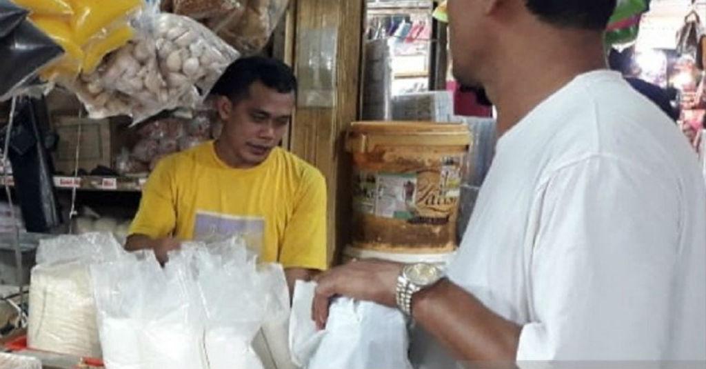 Hore! Pembatasan Pembelian Bahan Pokok Sekarang Tidak Berlaku Lagi