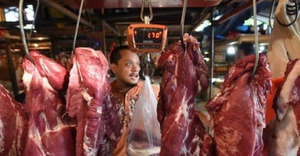 Bulog Ditugaskan Jaga Ketersediaan Beras dan Daging