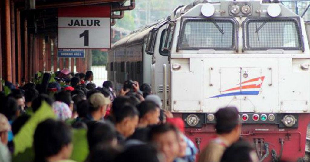 Larangan Mudik Jabar Tak Pengaruhi Arus Logistik