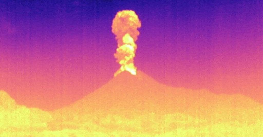 Gunung Merapi Meletus dengan Tinggi Kolom 3.000 Meter dari Puncak