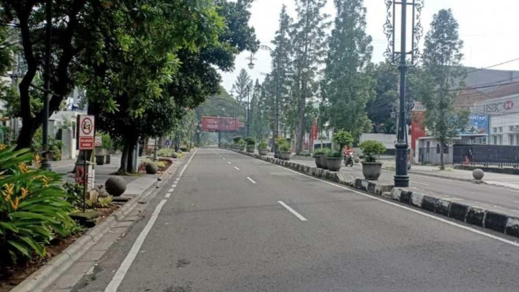 Cegah Penyebaran Korona, Sejumlah Ruas Jalan di Kota Bandung Ditutup