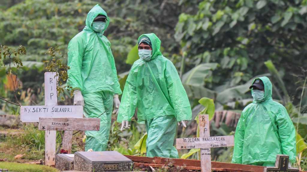 283 Jenazah di DKI Jakarta Dimakamkan dengan Protokol COVID-19