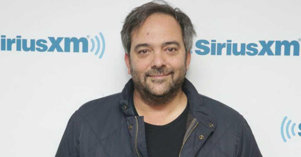 Komplikasi Akibat Korona, Musisi Adam Schlesinger Meninggal Dunia