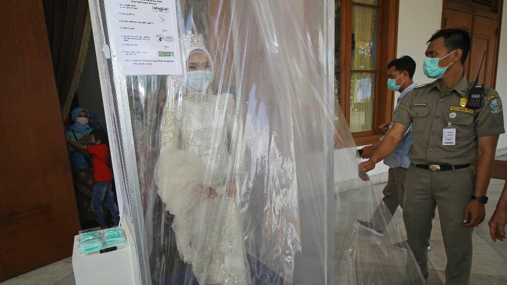 Darurat COVID-19, Kemenag Minta Masyarakat Tunda Pernikahan
