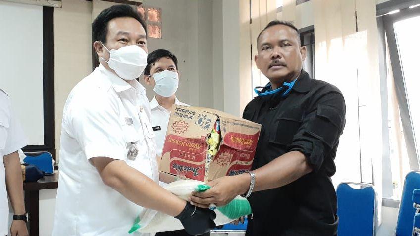 Saat Pandemi Korona, Pemkot Bandung Beri Bantuan Sembako ke Warga Tamansari