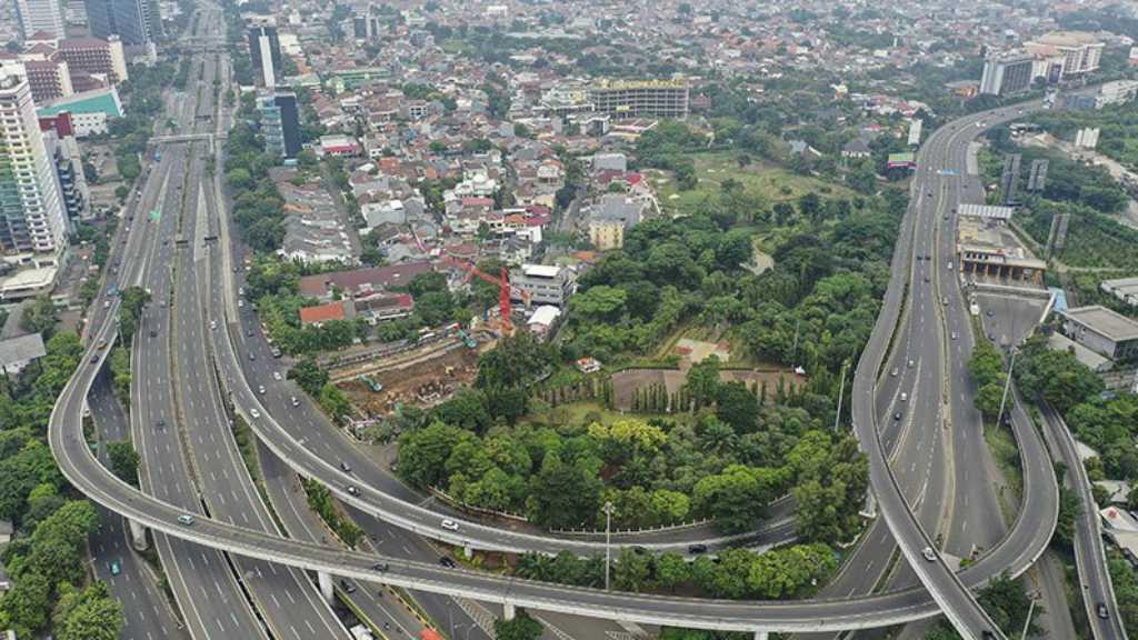 Berani Nge-Lockdown PSBB di Jakarta? Penjara 1 Tahun dan Denda Rp100 Juta