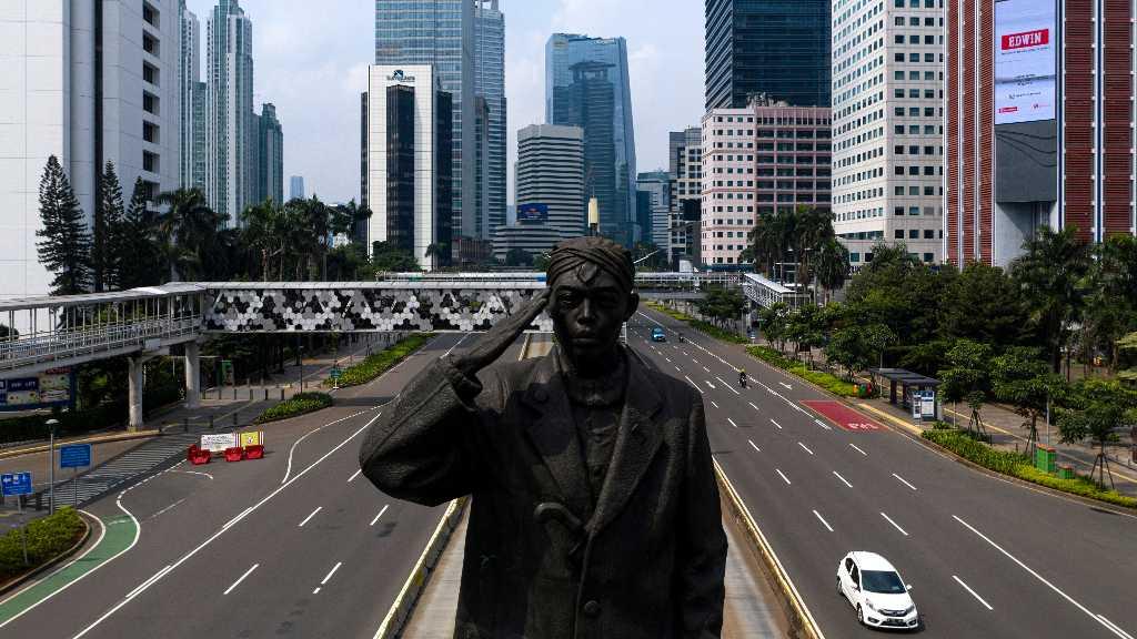 Pemotor Wajib Gunakan Masker dan Sarung Tangan selama PSBB di Jakarta