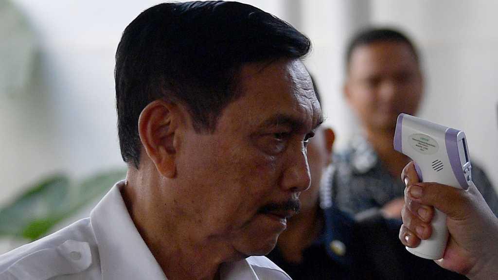 Luhut Izinkan Ojol Bawa Penumpang Selama PSBB, Ini Syarat Wajibnya