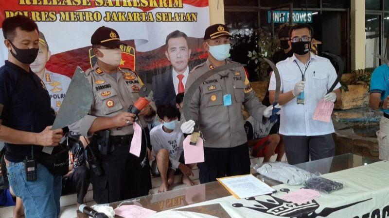 Rencanakan Tawuran dan Bikin Senjata Tajam, 12 Remaja Diciduk Polisi