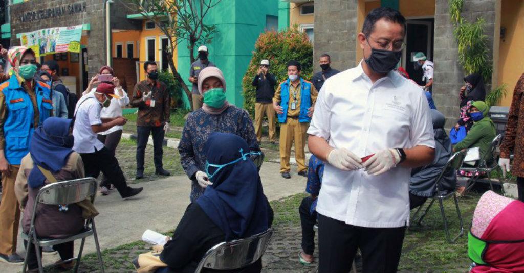 Menteri Sosial Minta Pengurus RT/RW Kawal Penyaluran Bantuan Sosial