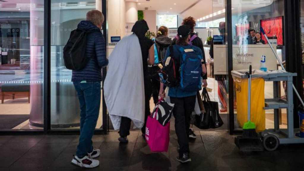 Bikin Heboh, Tunawisma di Australia Masuk Hotel Bintang Lima Gegara Korona