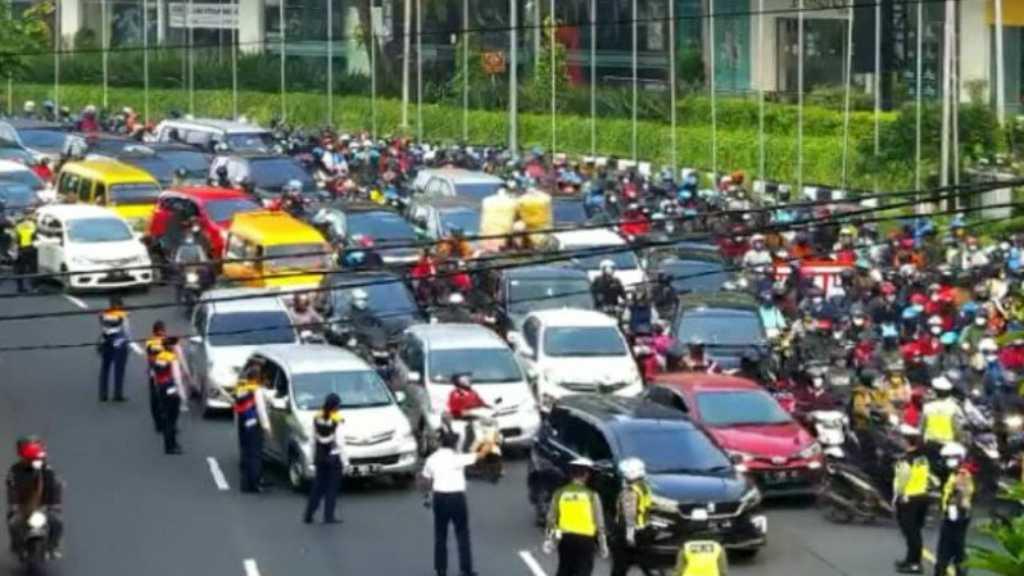 Kondisi Tak Biasa Terjadi di Hari Pertama PSBB Surabaya-Sidoarjo