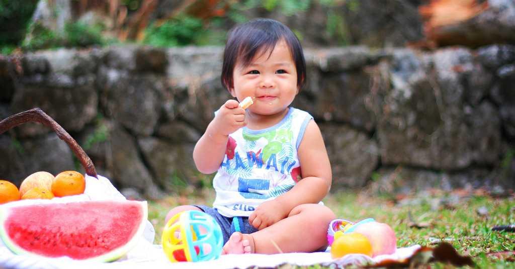 Kenalkan Anak Pada Makanan Sehat dengan Cara Ini