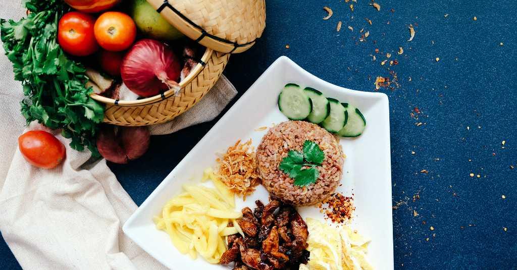 Manfaat Sahur dengan Nasi Merah